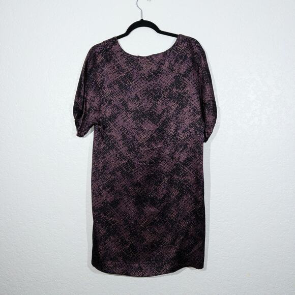 Ann Taylor Purple Snakeskin Crinkle 100% Silk Shift Dress Size Small - Picture 5 of 5